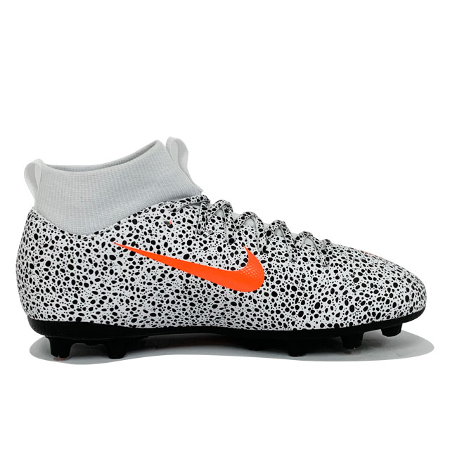 楽天市場 41 Off ナイキ サッカースパイク ジュニア Jr マーキュリアル スーパーフライ 7 アカデミー Cr7 Hg サファリ ホワイト Nikeq3 Bq5406 180 Ballclub 楽天市場店