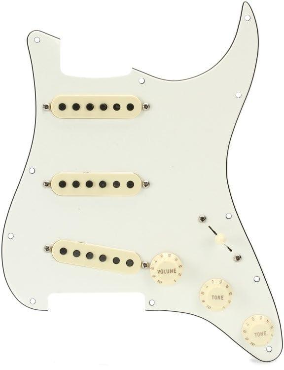 Fender ギターパーツ Pre-Wired Strat Pickguard, Tex-Mex SSS｜バンブ