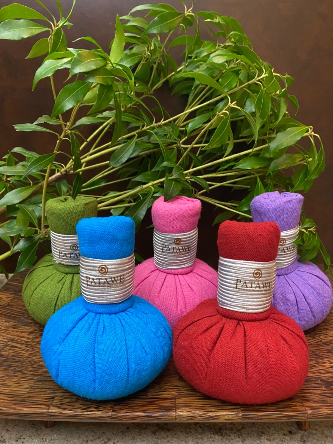 正規販売店 公式 送料無料 マッサージ ハーブボール ２５０ｇ ボディ パタウェ ドライ フラワーコンプレスボール 5種類より選択 タイ