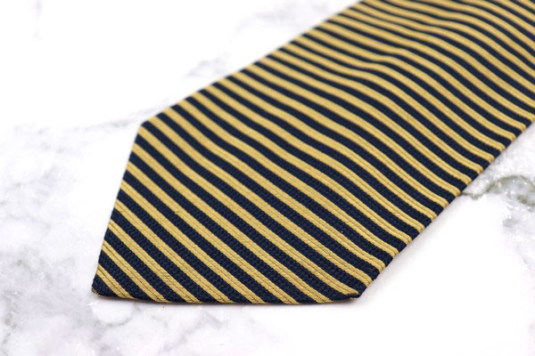 楽天市場 カナーリ Canali イタリア高級スーツブランド 伊製 シルク ボーダー柄 ネイビー シルク ブランド ネクタイ 送料無料 中古 美品 Barce