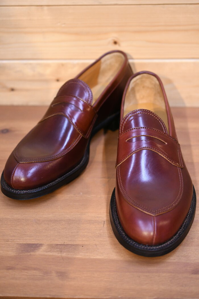 楽天市場】メイカーズ MAKERS ブーツ CVDN-01 V TIP LOAFER CORDOVAN BLACK Vチップ ローファー コードバン  ブラック : BarnStormer3号店