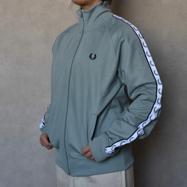 楽天市場】Fred Perry フレッドペリー トラックトップ J7826