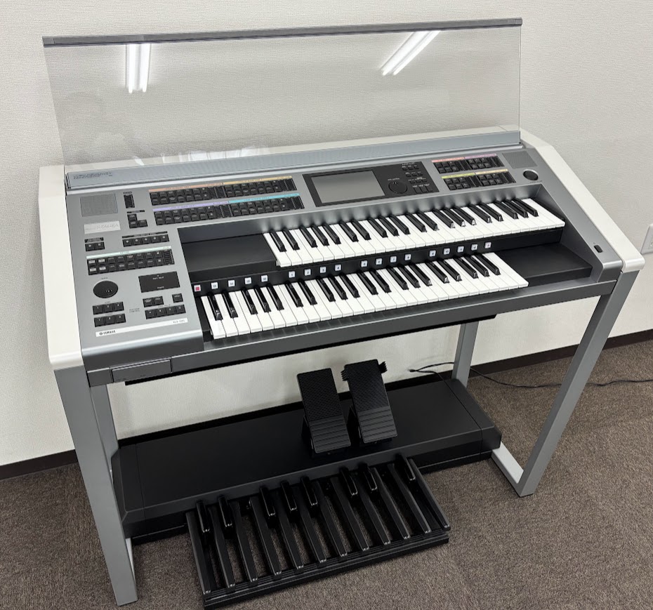 【中古】【九州北部地方限定販売】 ヤマハ ELS-02C カスタムモデル 中古エレクトーン 2023年製 椅子付 美品 状態良好 1台限定お買い得♪ 弊社の1年保証(自然故障)付き 配送設置無料 田主丸店に展示 ※離島、指定地域以外お届け不可