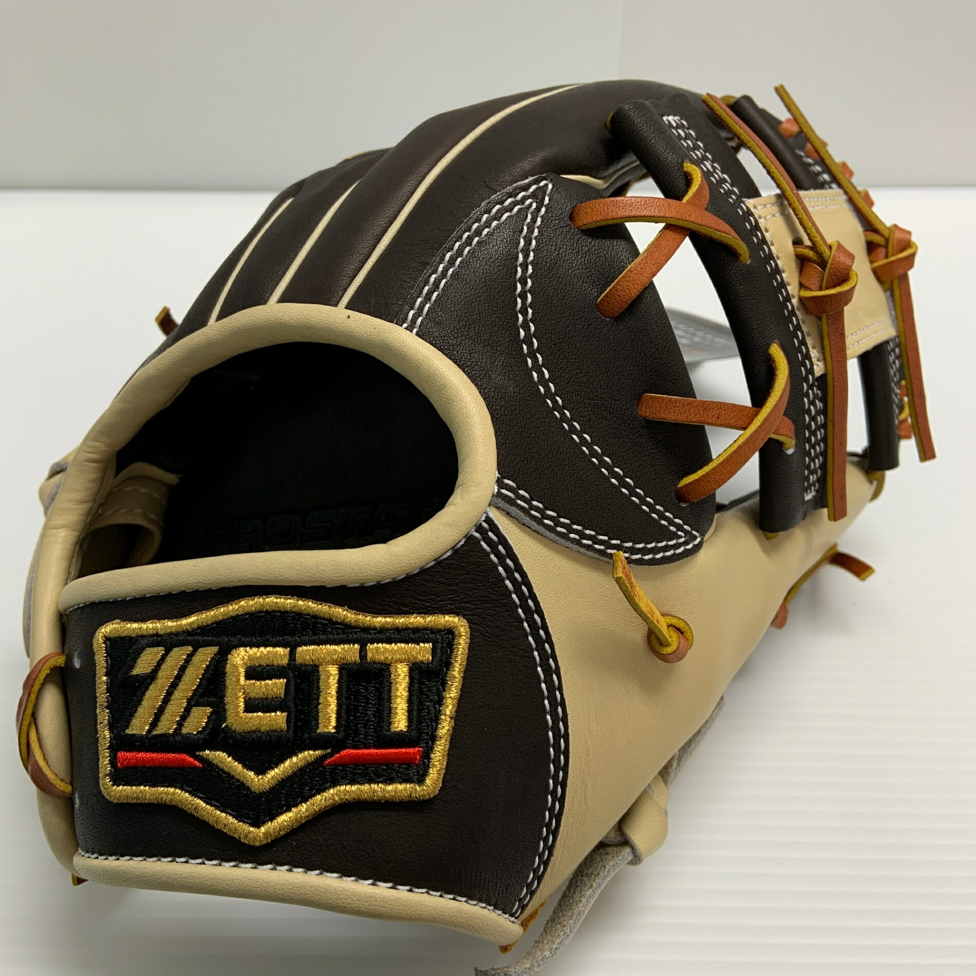 ZETT プロステイタス 軟式グローブ ベージュ/黒　内野手 ゼット 軟式 プロステイタス 二塁手・遊撃手用 BRGB30236 [右利き用