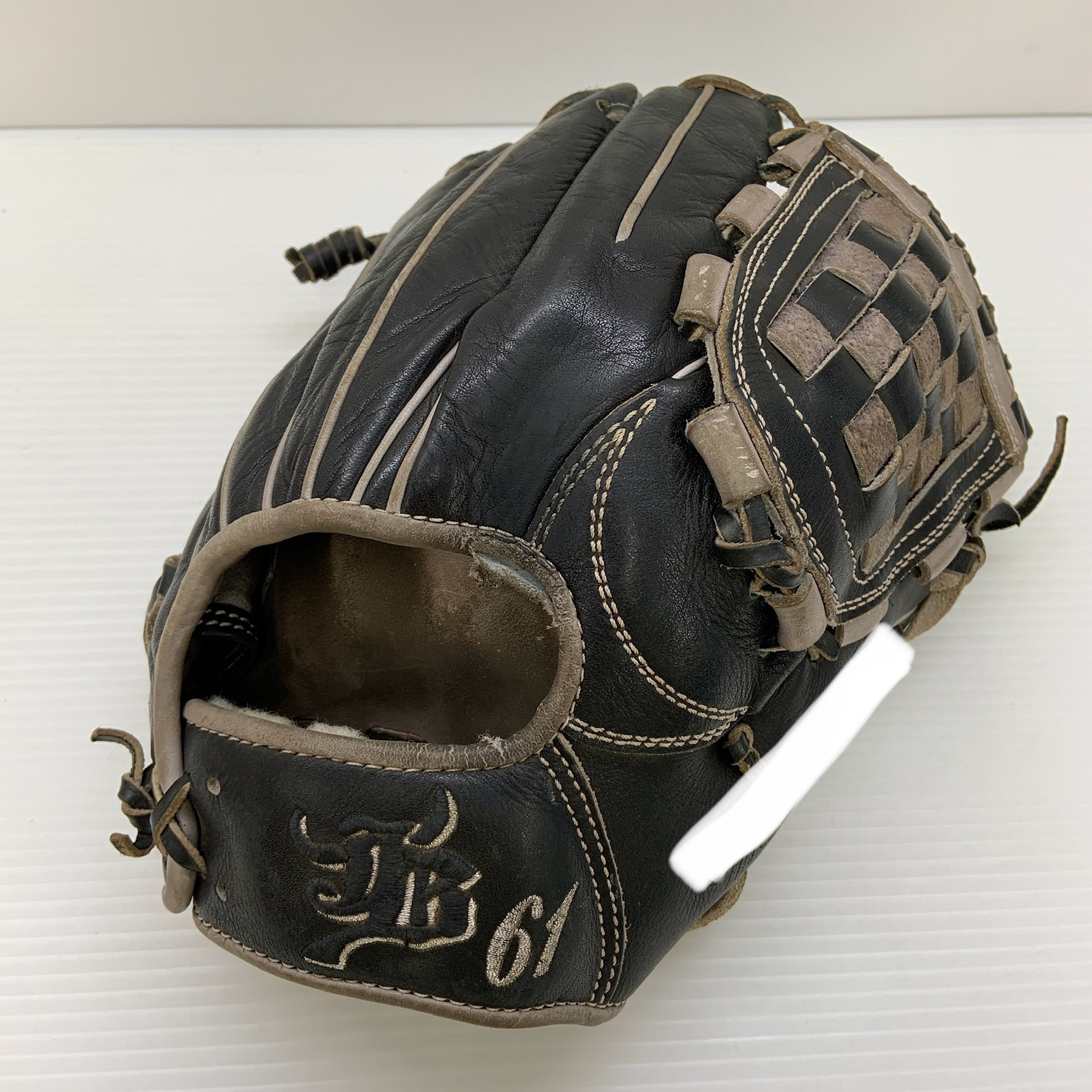 和牛JＢ WAGYU JB  硬式 成年者 原則として 内野手手用 地球儀 グローヴ 右投げ  中古品  ベイスボール 7064