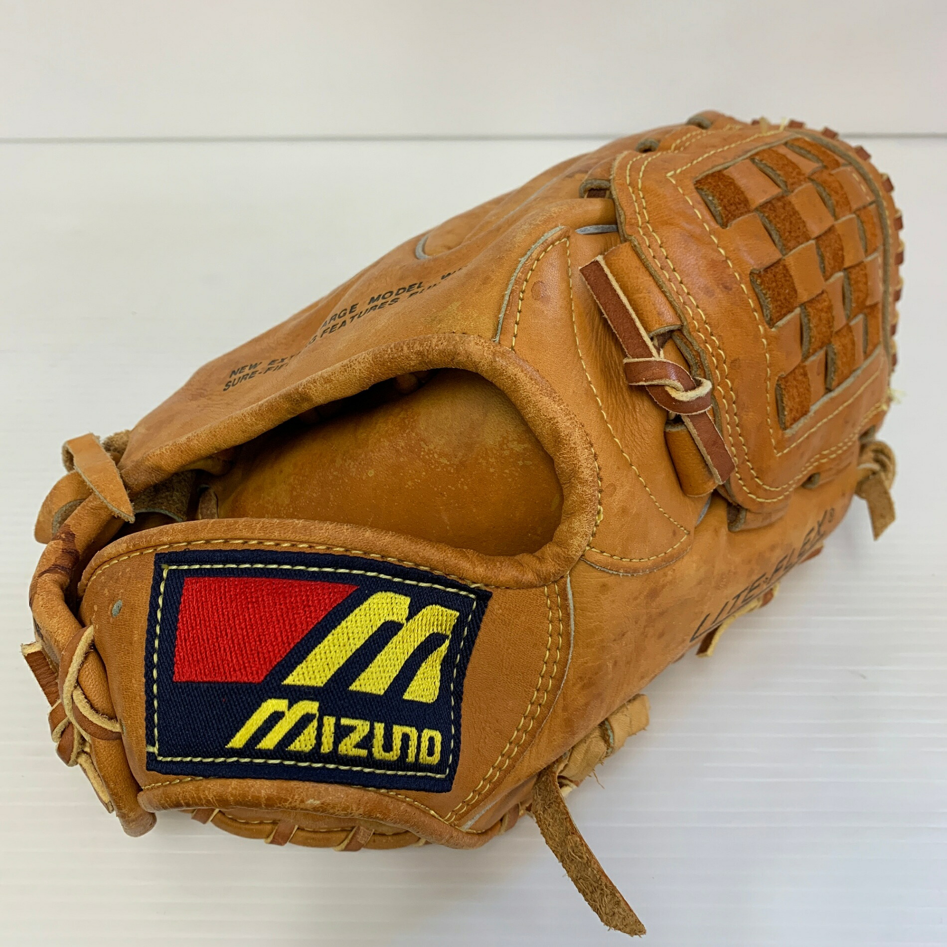 ミズノ MIZUNO ワールドウィン 軟式 大人 一般 内野手用 グローブ グラブ 右投げ GAT-5 中古品 野球 7959｜ピンチヒッター