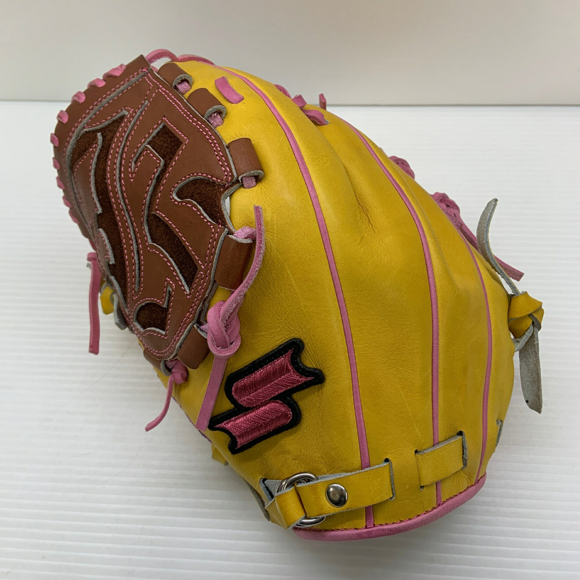 エスエスケイ SSK 労働者階級境界線 軟式 成年者 原則として ピッチャー用 地球儀 水さし グローブ 左投げ 購入注文 中古品 地球儀袋付き添い人 ベイスボール 8057