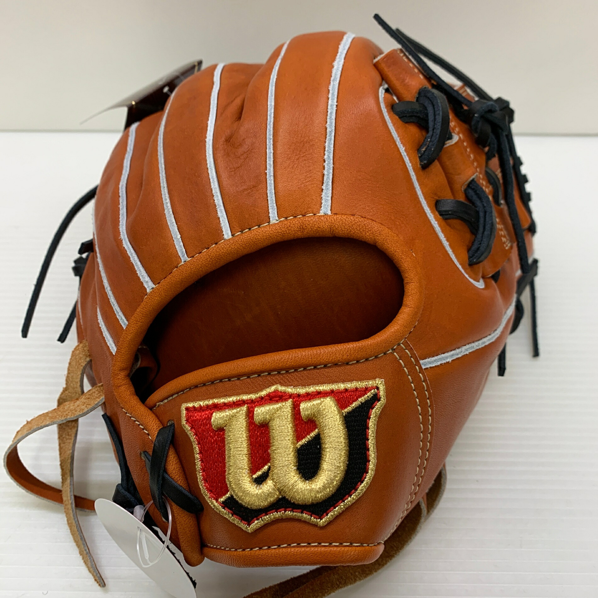 ウィルソン Wilson ウィルソン原材料 硬式 成年者 原則として 内野手手用 地球儀 グローヴ 右投げ WBW104316 曳き船付き添い人 地球儀袋付き添い人 ベイスボール 8110