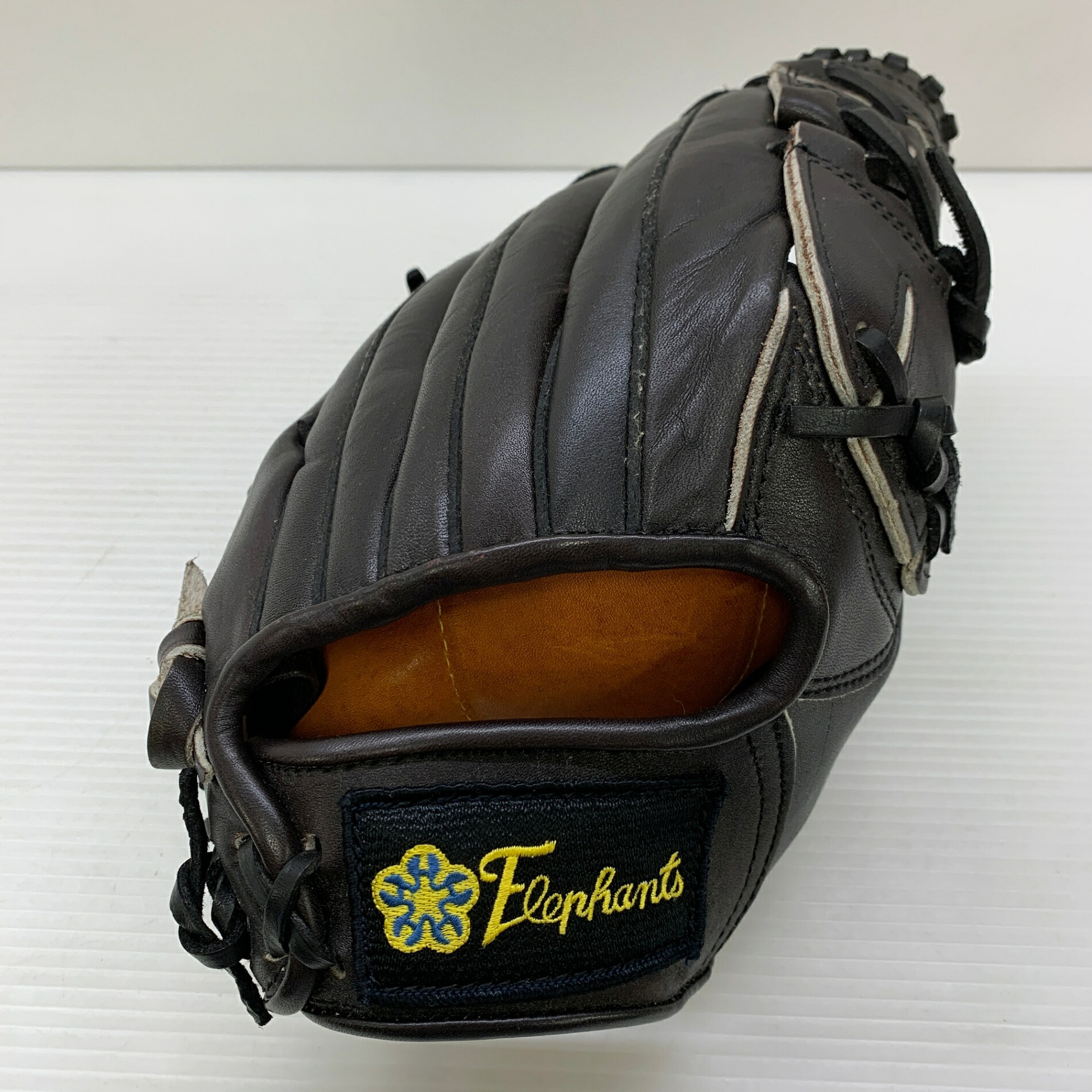 エレファント 軟式 成年者 原則として 内野手手用 地球儀 グローブ 右投げ  中古品  ベイスボール 8191