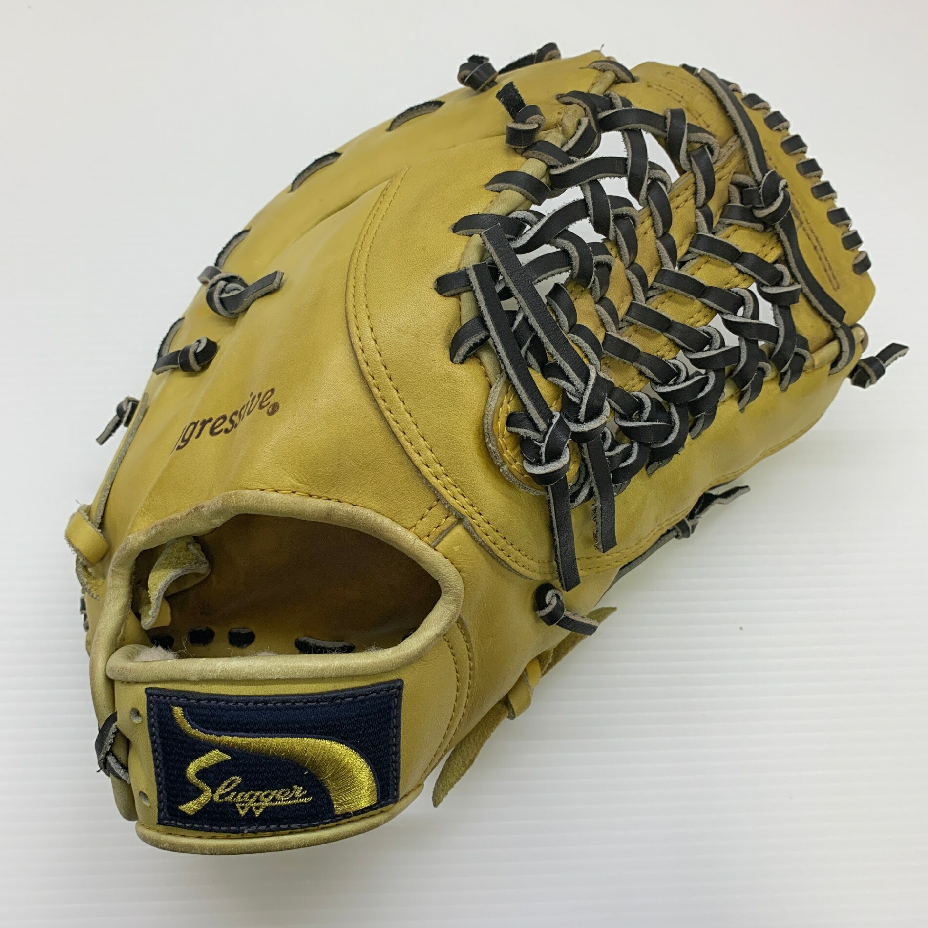 久保田強打者 KUBOTA SLUGGER  軟式 成年者 原則として 一塁手グローヴ 一塁手手 地球儀 グローヴ 右投げ FPT 中古品  ベイスボール 8257