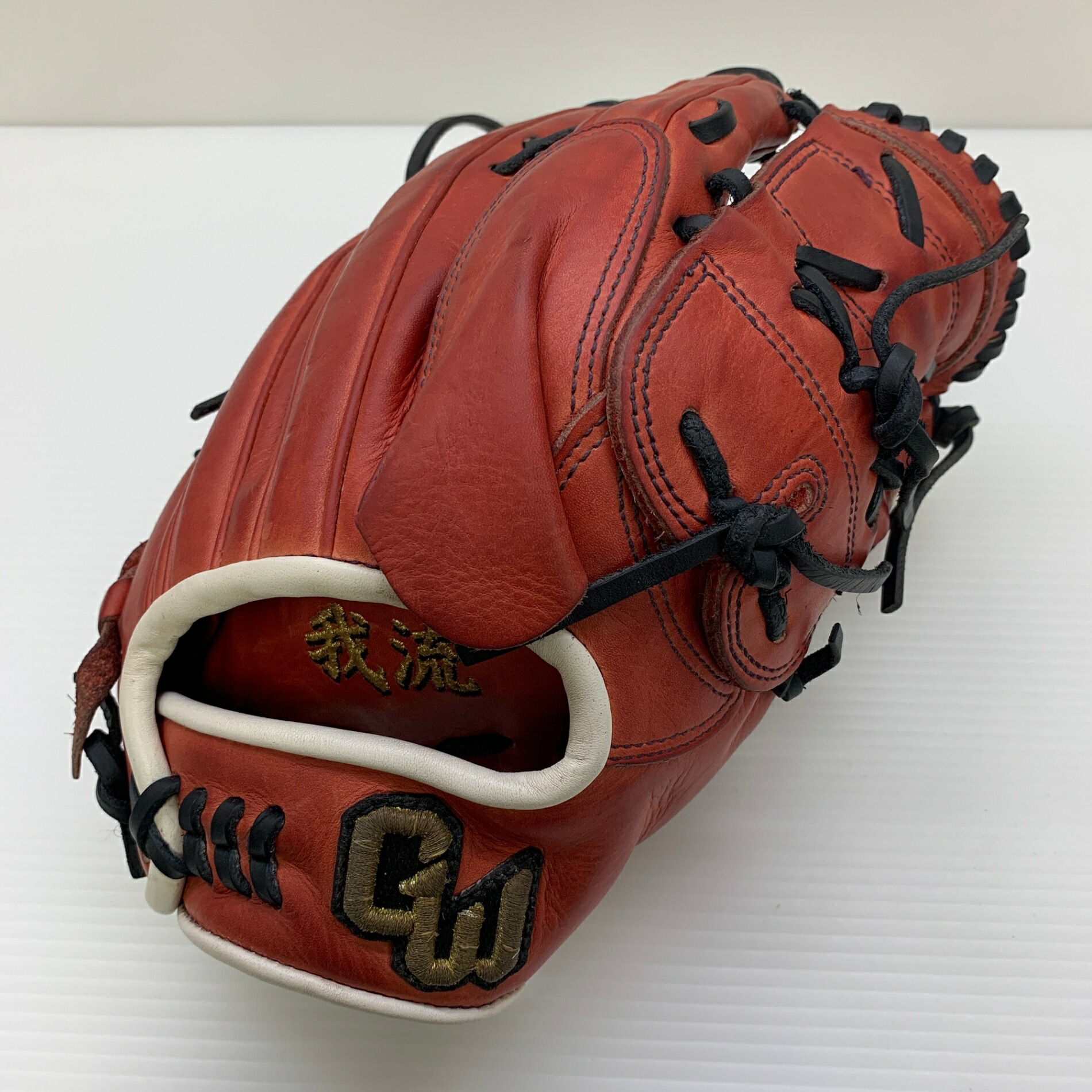 グローヴワークス GLOVEWORKS ゲームデイ 軟式 成年者 原則として ピッチャー用 地球儀 水差し グローヴ 右投げ  中古品  ベイスボール 8286