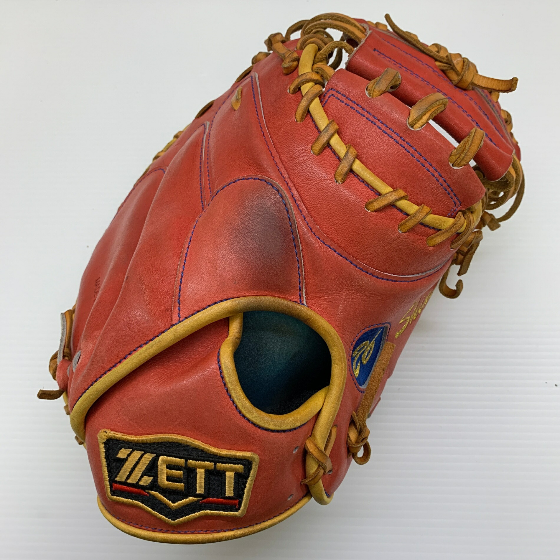 ゼット ZETT プロステイタス 軟式 成年者 原則として 捕手グローヴ キャッチャー 地球儀 グローヴ 右投げ BRCPRO 中古品  ベイスボール 8291