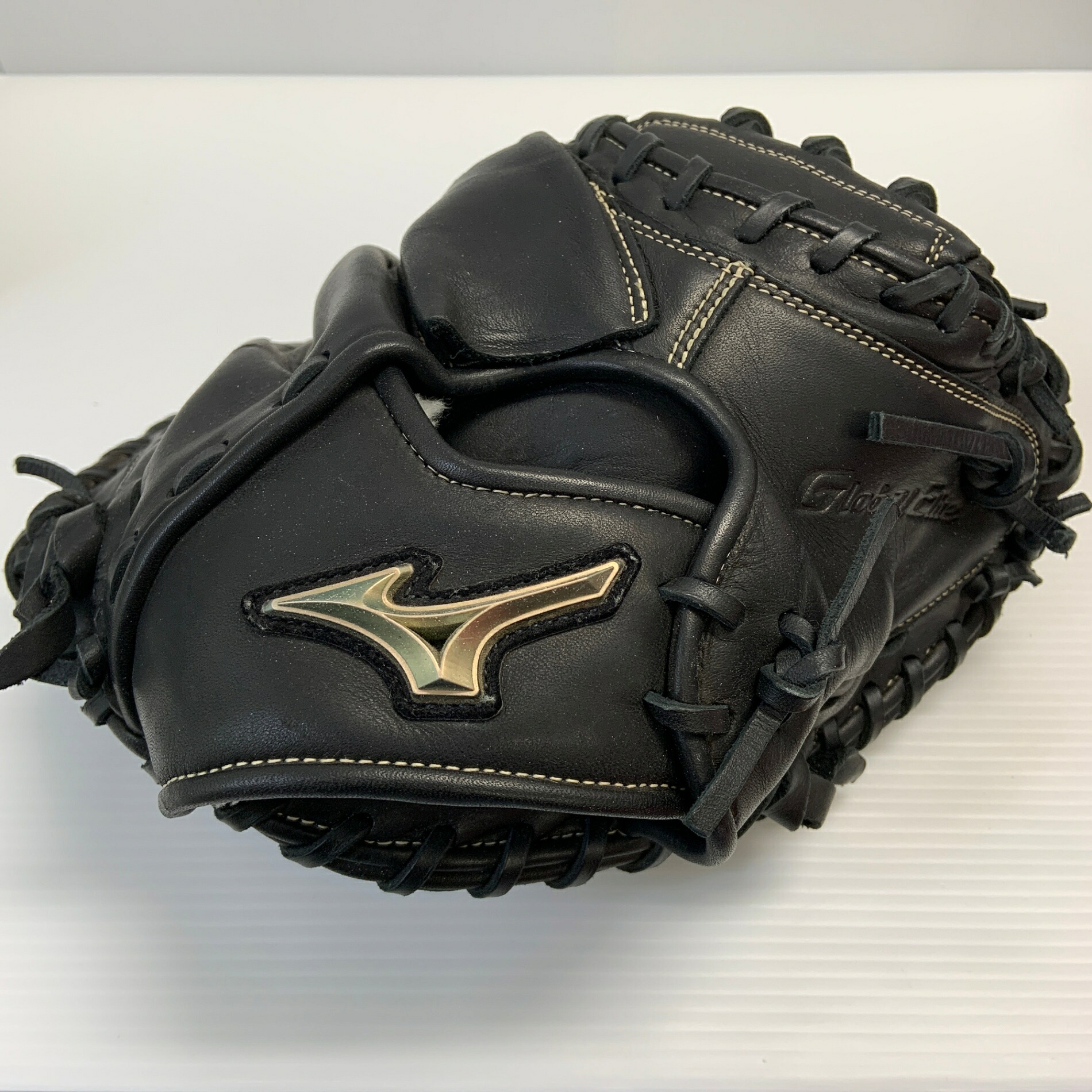 ミズノ MIZUNO 世界的エリート 軟式 成年者 原則として 捕手グローブ キャッチャー 地球儀 グローブ 右投げ 1AJGR32410 中古品  ベイスボール 8330