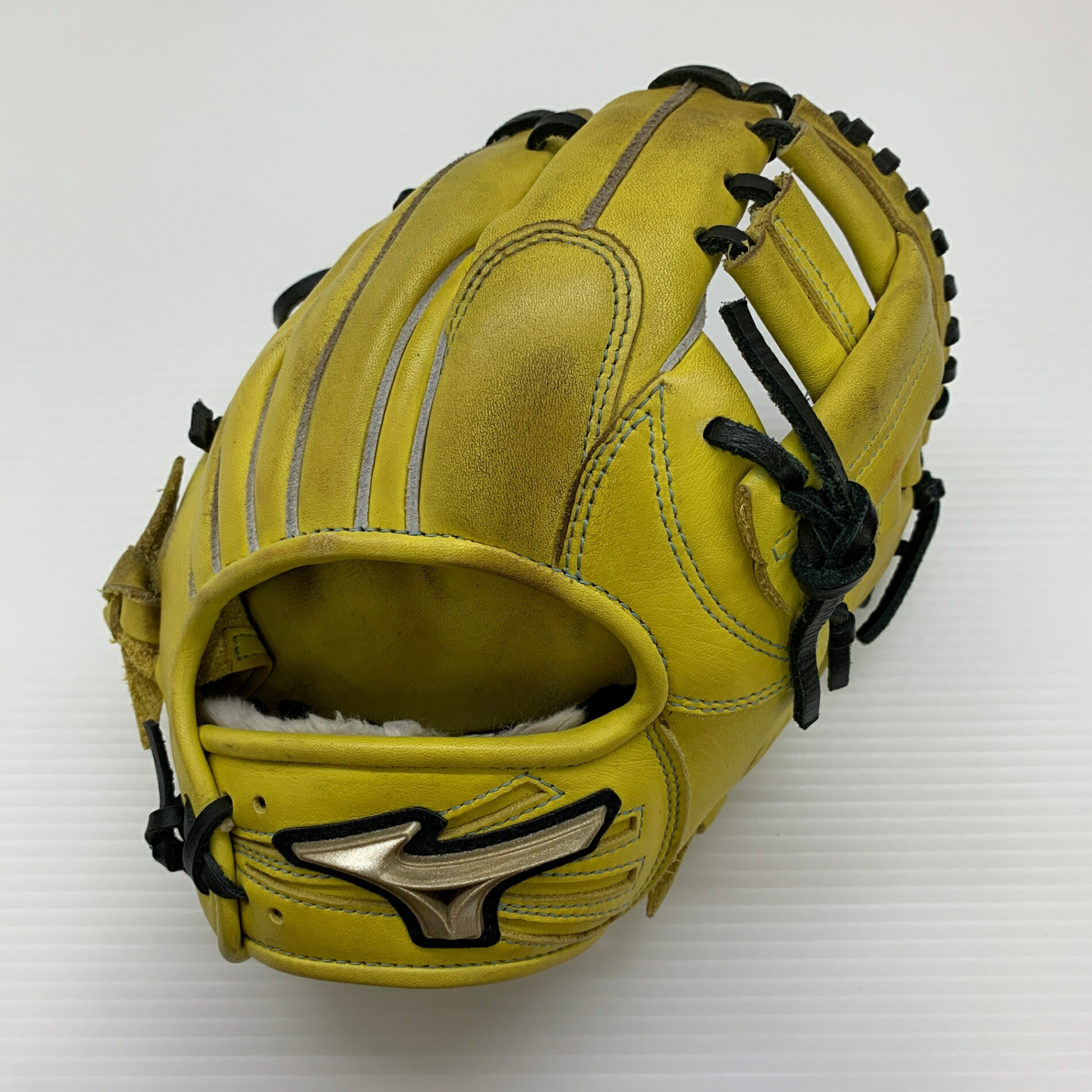 ミズノ MIZUNO 世界的エリート Global Elite 1AJGT20000 硬式 形づくる用 オールラウンド 地球儀 グローヴ 右投げ  中古品  ベイスボール 8438