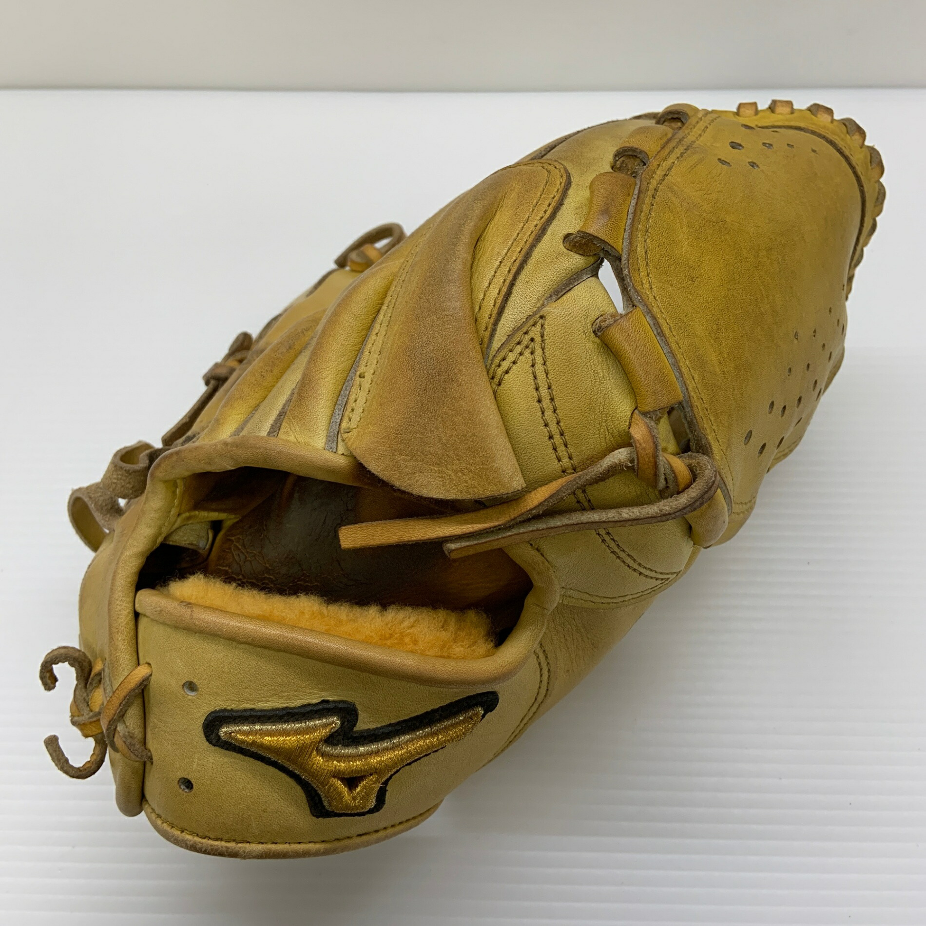 ミズノ MIZUNO ミズノ労働者階級 mizunopro 1AJGH14101 硬式 成年者 原則として ピッチャー用 地球儀 水さし グローブ 右投げ  中古品  ベイスボール 8506