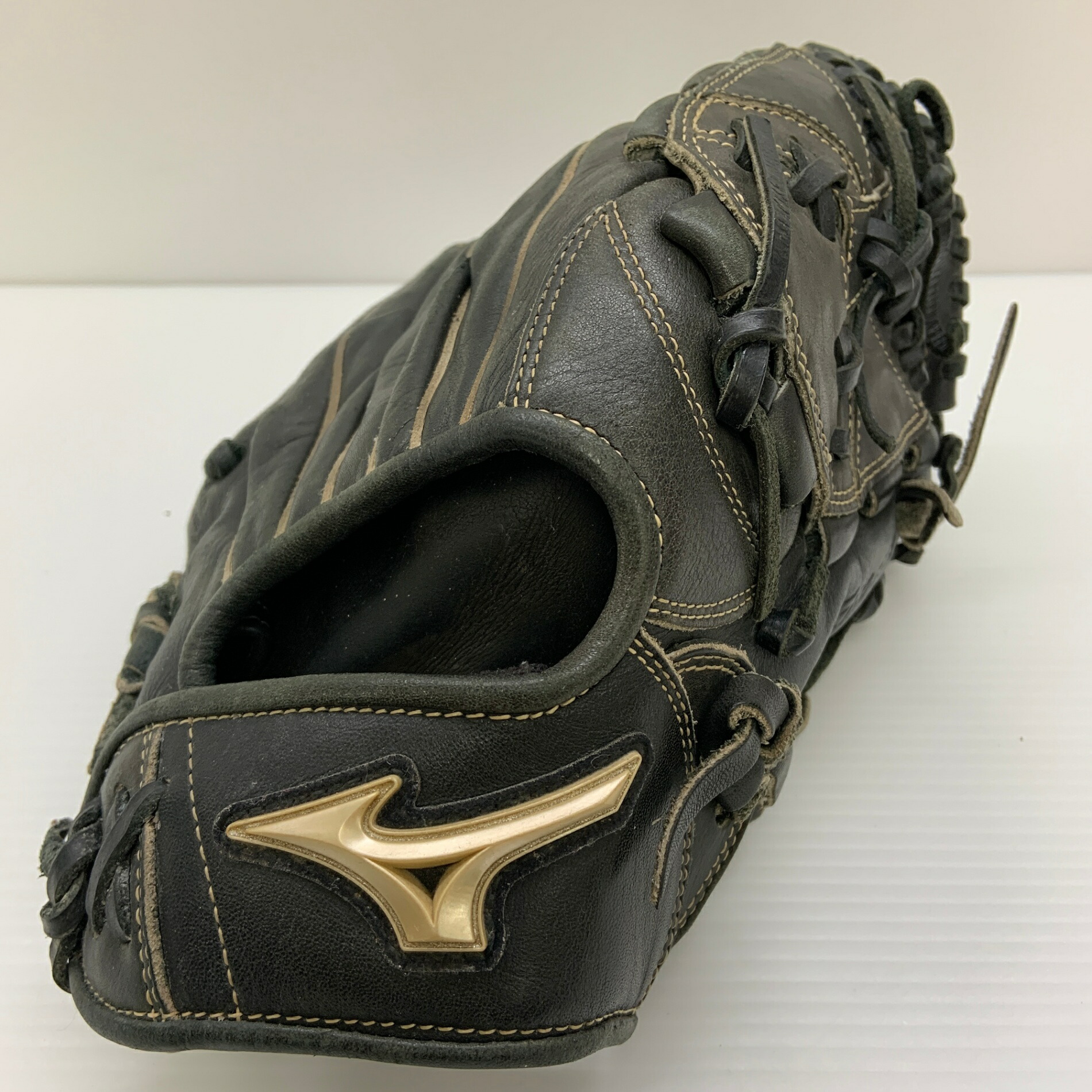 ミズノ MIZUNO 世界的エリート Global Elite 1AJGY17430 御坊さん軟式 ちびっ子 オールラウンド 地球儀 グローヴ 右投げ  中古品  ベイスボール 8563