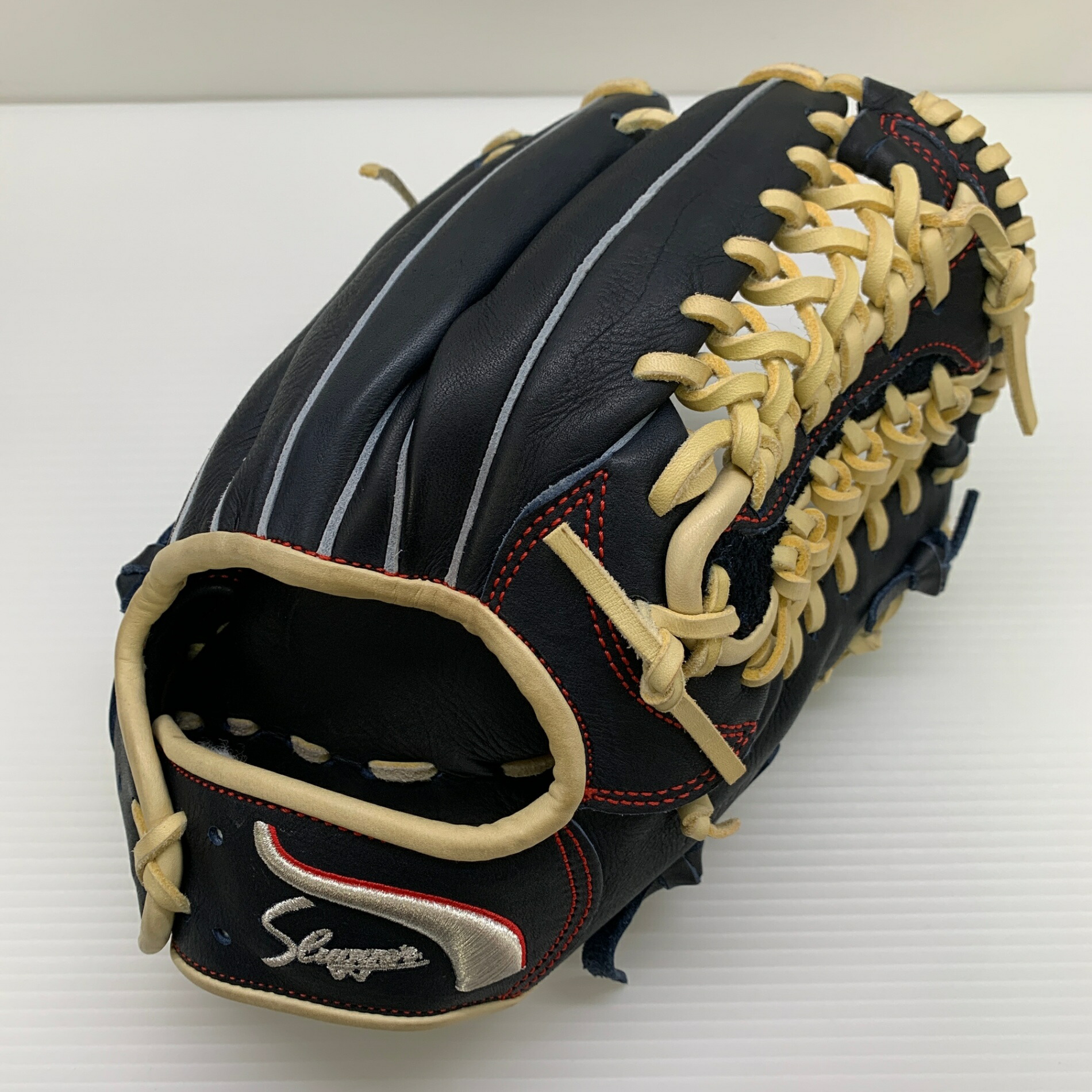 久保田強打者 KUBOTA SLUGGER KSN-M00 軟式 成年者 原則として 内野手手用 地球儀 グローヴ 右投げ  中古品 地球儀袋付き添い人 ベイスボール 8602