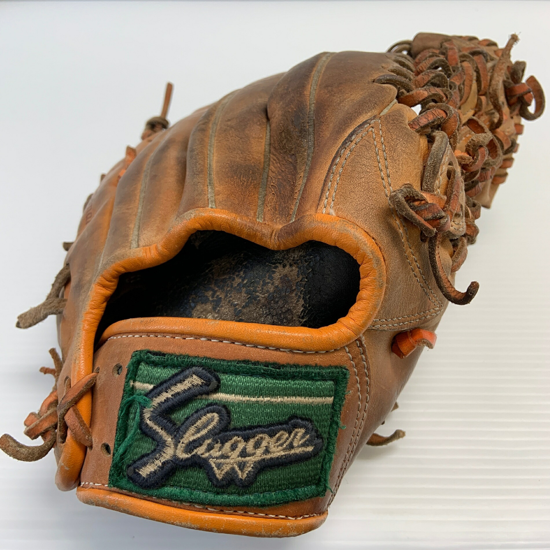 久保田強打者 KUBOTA SLUGGER ProModel 御坊さん軟式 ちびっ子 内野手手用 地球儀 グローヴ 右投げ  中古品  ベイスボール 8634