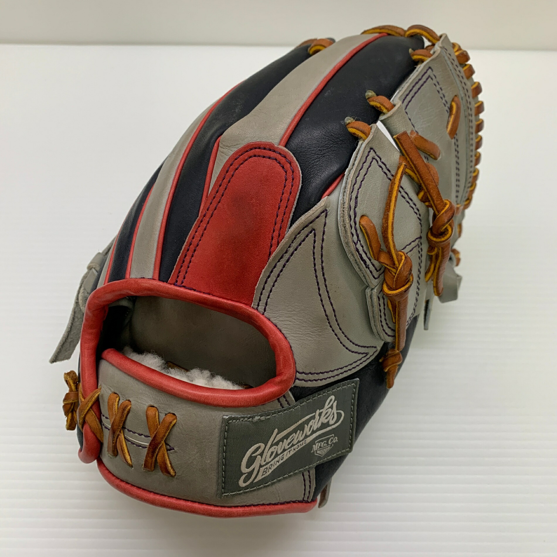 グローヴワークス GLOVEWORKS GA90 硬式 成年者 原則として 内野手手用 地球儀 グローヴ 右投げ  中古品 地球儀袋付き添い人 ベイスボール 8687