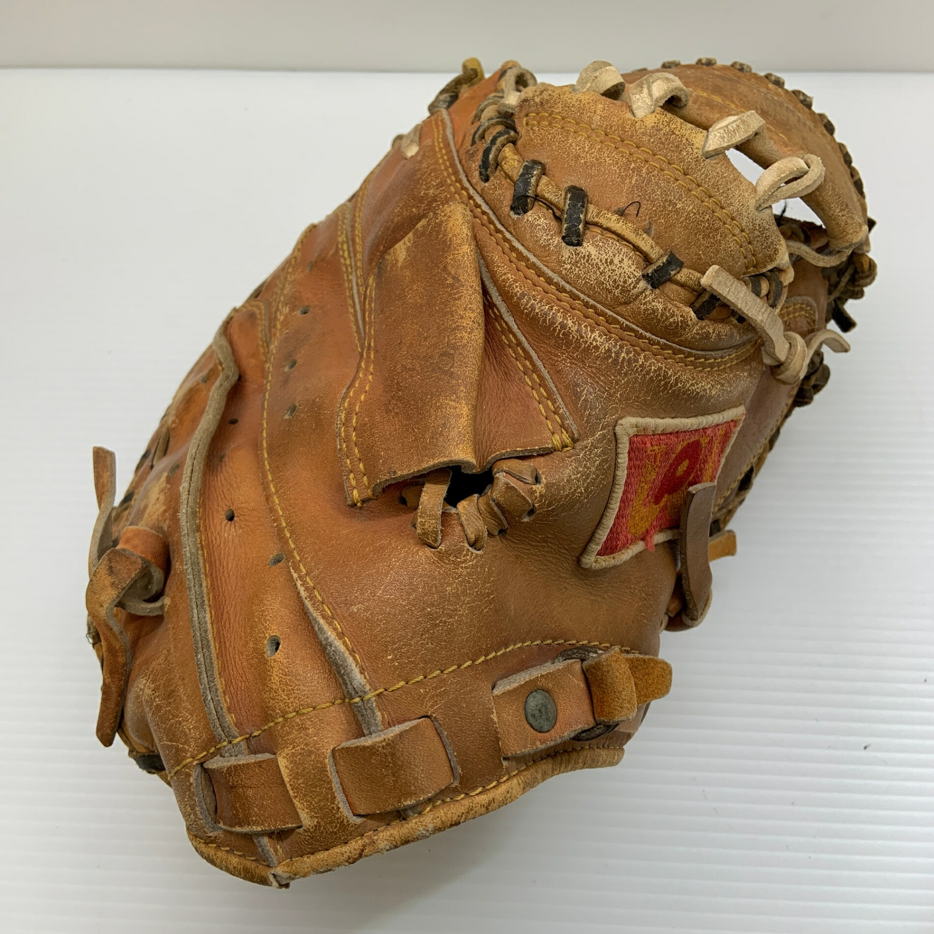 世界ペガサス WORLD PEGASUS 室内用便器-770HF 軟式 成年者 原則として 捕手グローヴ キャッチャー 地球儀 グローヴ 右投げ  中古品  ベイスボール 8803