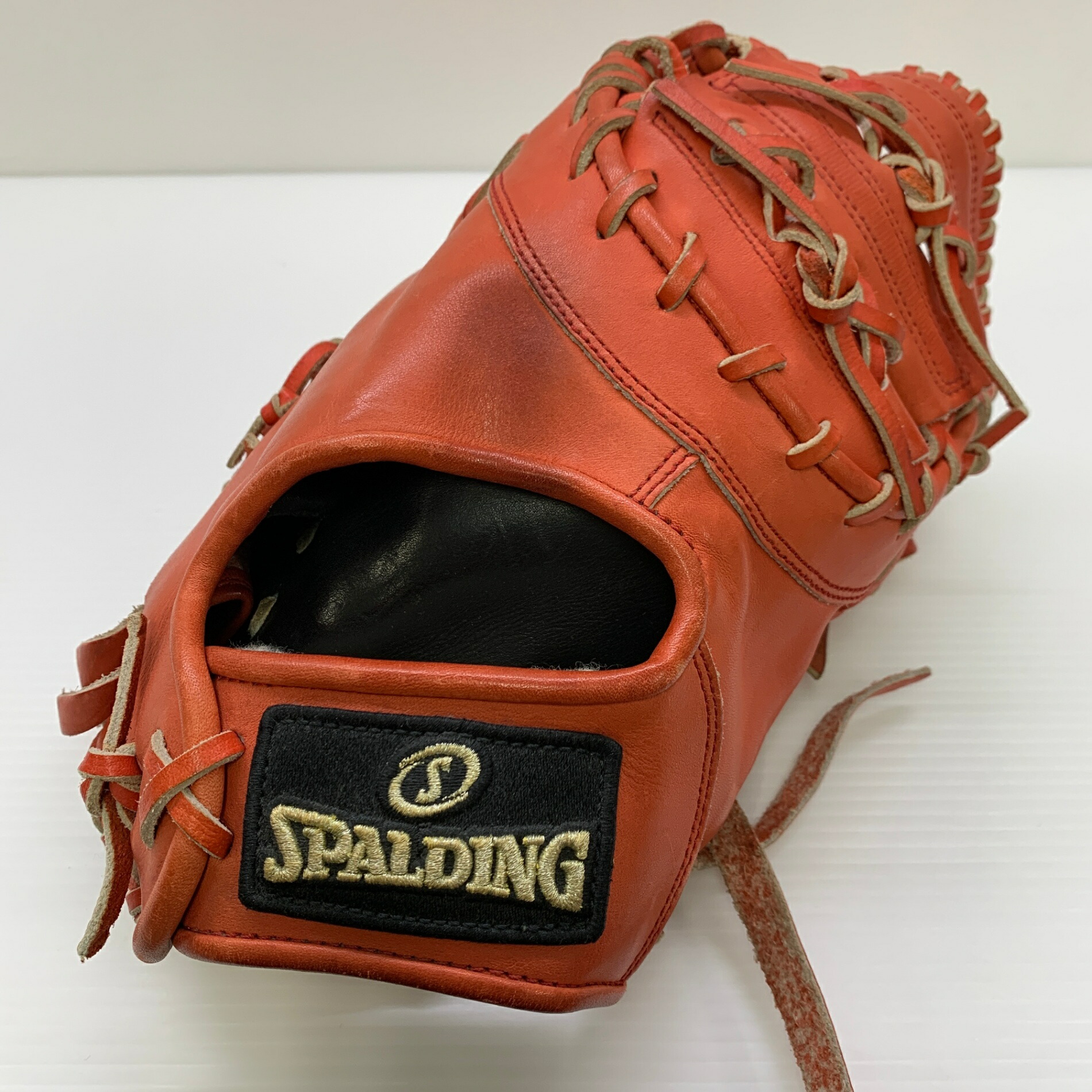 スポルディング SPALDING SPMK-33 硬式 成年者 原則として 一塁手グローヴ 一塁手手 地球儀 グローヴ 右投げ  中古品  ベイスボール 8864