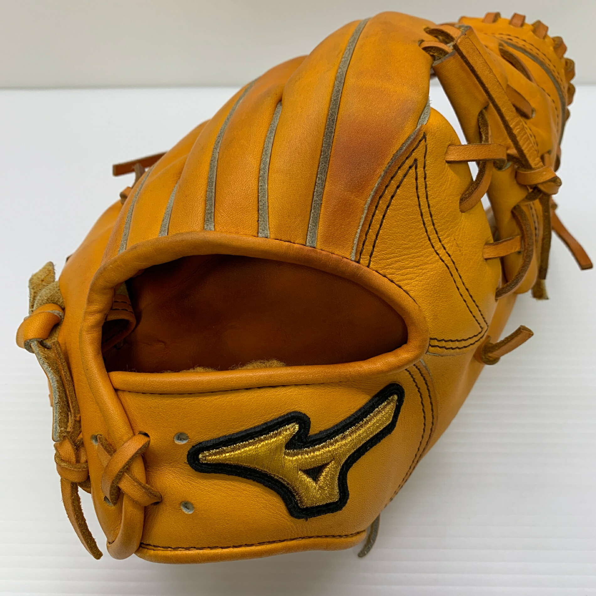 ミズノ MIZUNO ミズノ労働者階級 mizunopro 2GW18313 硬式 成年者 原則として 内野手手用 地球儀 グローヴ 右投げ  中古品 地球儀袋付き添い人 ベイスボール 8913