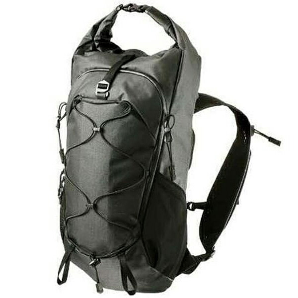 ティートンブロス スクランブリングパック 17L (TBB4-03B) ／ バックパック 登山 デイパック 撥水 ロールトップ式 サイドポケット 軽量