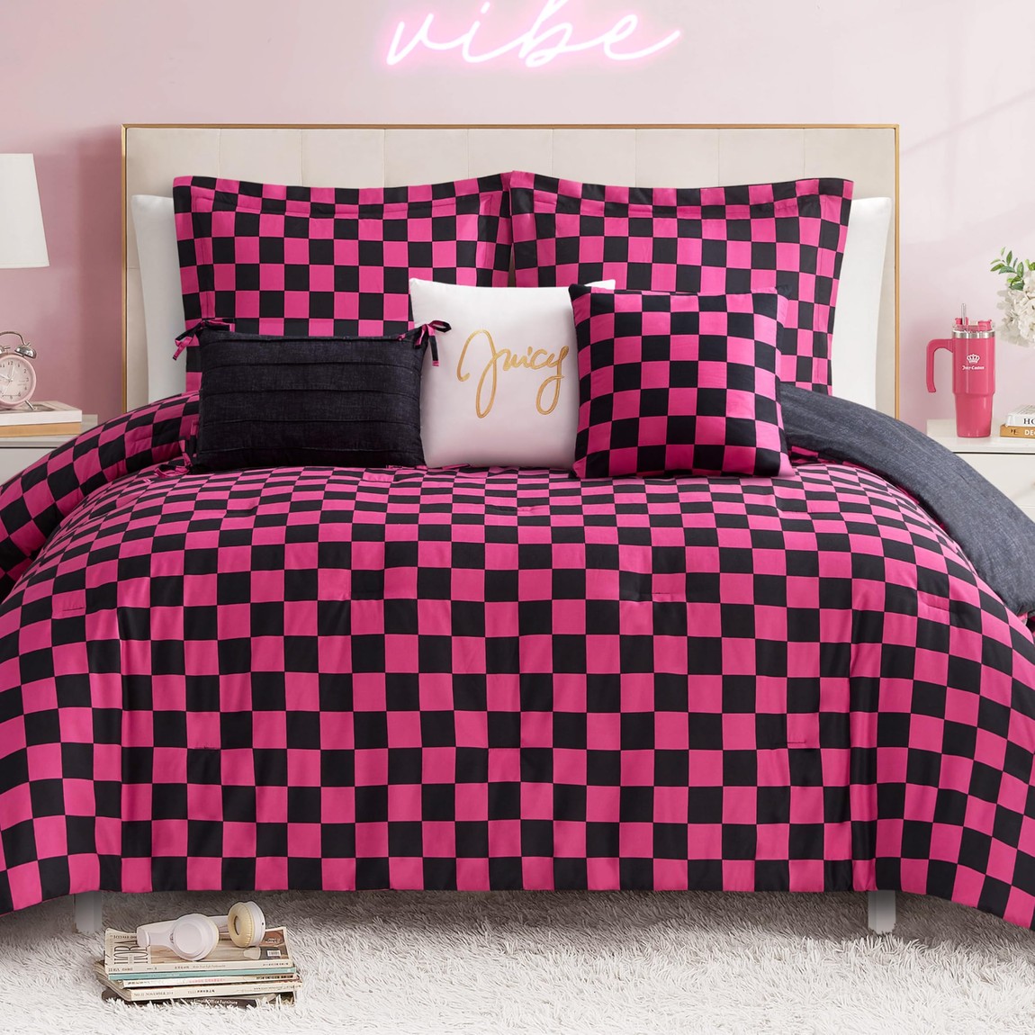 Juicy Couture ジューシークチュール リヴァーシブル チェッカーゲーム盤 コンフォーター 5点書き割り Twin/Twin XL 黒いこと 熱っぽいサクラ色 布団書き割り 掛け布団 枕取りまかなう 座蒲団 寝具 布団取りまかなう