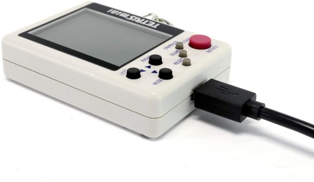 楽天市場 テトリス社公式ライセンス製品 キーホルダー型携帯ゲーム機 テトリス R ミニ グレー バトンストア 楽天市場店