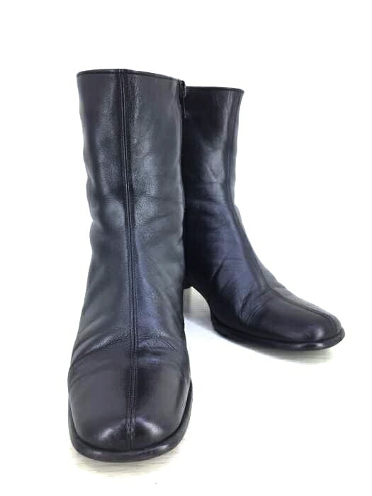 Yves Saint Laurent イヴサンローラン ショートブーツ レディース 黒系 35 1 2 サイドジップショートブーツ 中古 ブランド古着バズストアbazzstore Novix Com Yves Saint Laurent イヴサンローラン ショートブーツ レディース 黒系 35 1 2 サイドジップショートブーツ 中古 ブランド古着バズストアbazzstore Novix Com