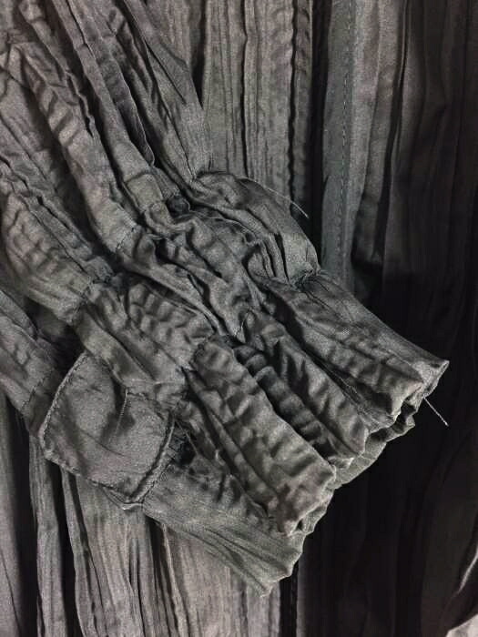 感謝価格 Zara Basic ザラベーシック バックスリット プリーツ加工 ガウンコート サイズ M ワンピース ブランド古着バズストア チャンピオン Www Dialoguecapital Com