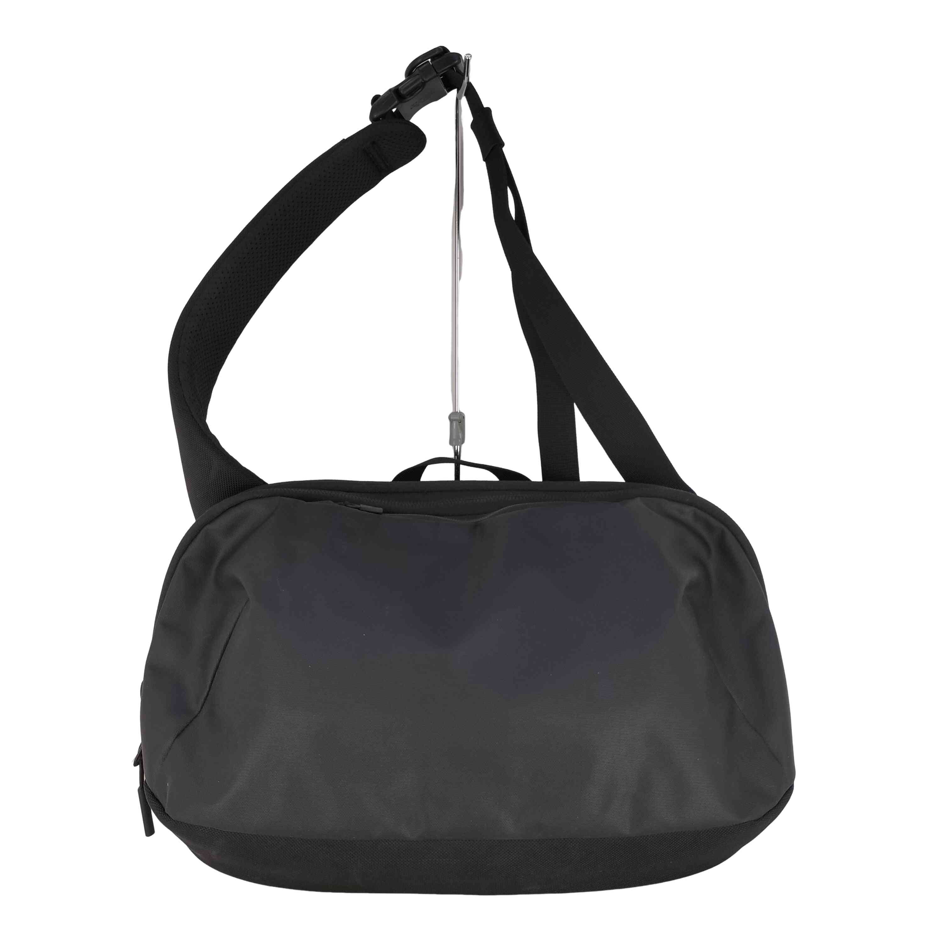【中古】エアー AER tech sling 2 スリングバッグ メンズ 表記無