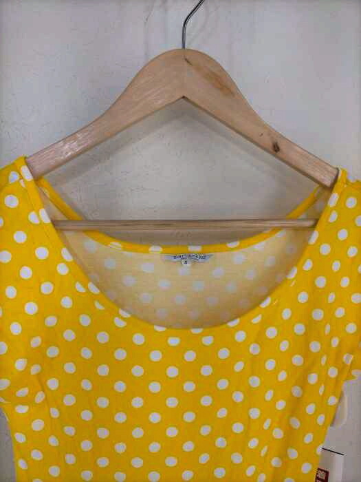 楽天市場 Marimekko マリメッコ ワンピース レディース 黄系 白系 Import S 日本サイズ S M 相当 ドット柄 ギャザー ワンピース 中古 ブランド古着バズストアbazzstore Bazzstore ブランド古着バズストア