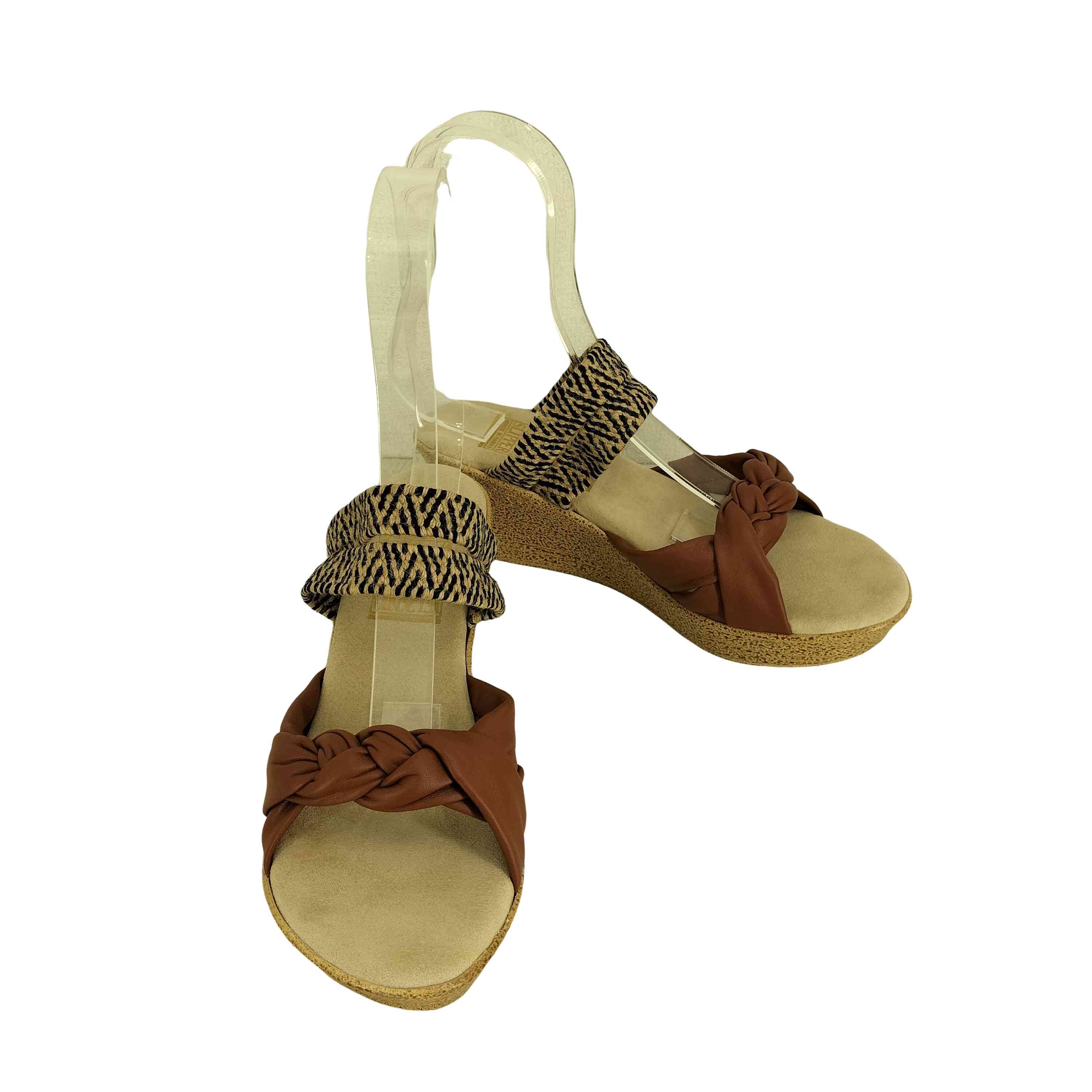 IL BISONTE トングサンダル 大人の夏サンダル】トングタイプがここまで上品に。「イル