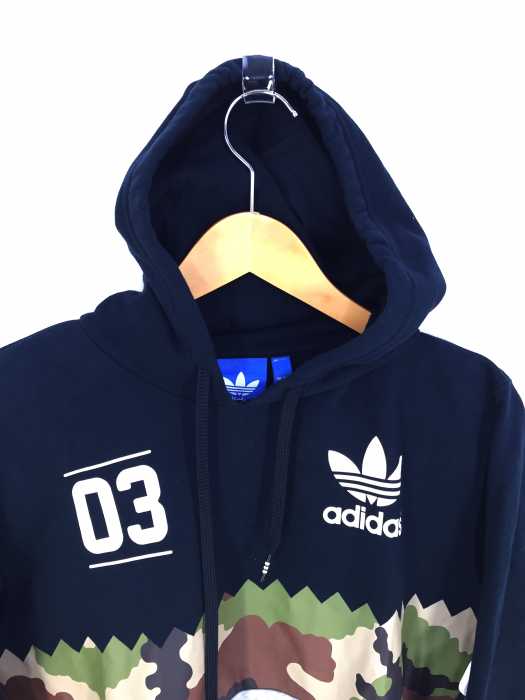 楽天市場 Adidas Originals アディダスオリジナルス スウェット トレーナー メンズ 黒系 緑系 Jpn S 日本サイズ S 相当 Serrated Pullover Hoodie 中古 ブランド古着バズストアbazzstore 2702 Bazzstore ブランド古着バズストア