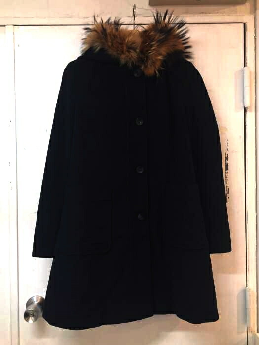 格安販売中返品ok 3011 3011 黒系 ファー付きフーデットウールコート ブランド古着バズストアマックスマーラ コート ファー付きフーデットウールコート レディース36 ブランド古着バズストアbazzstore マックスマーラ 36 Mara 黒系 Bazzstore Max