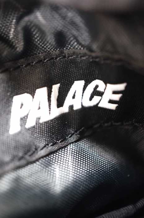 Palace 18年秋冬新作 コインケース パレス 古着通販 黒系 Wallet 古着ネットショッピング メンズ Flip Stash メンズ古着 中古 ブランド古着バズストアbazzstore 1002 Bazzstore ブランド古着バズストアパレス Palace コインケース メンズ Flip Stash