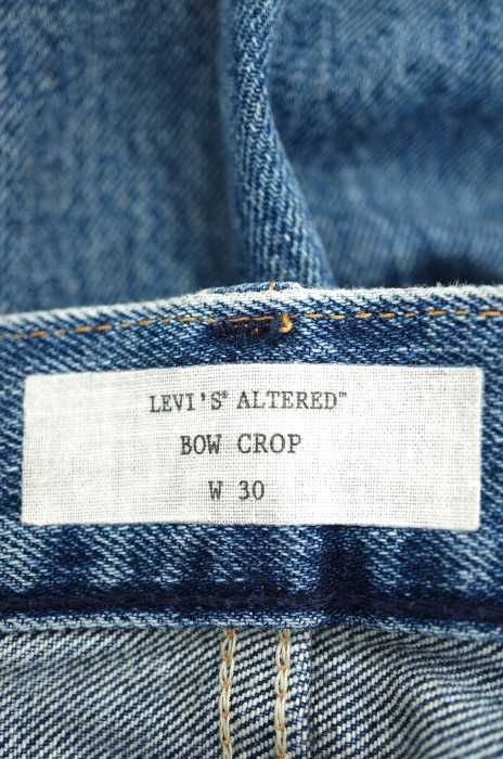 levi's altered bow crop