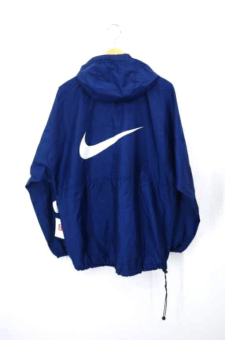 楽天市場 Nike ナイキ ブルゾン ジャンパー メンズ 青系 白系 Import M 日本サイズ M L 相当 90s 銀タグ バックロゴアノラックジャケット 中古 ブランド古着バズストアbazzstore 3110 Bazzstore ブランド古着バズストア