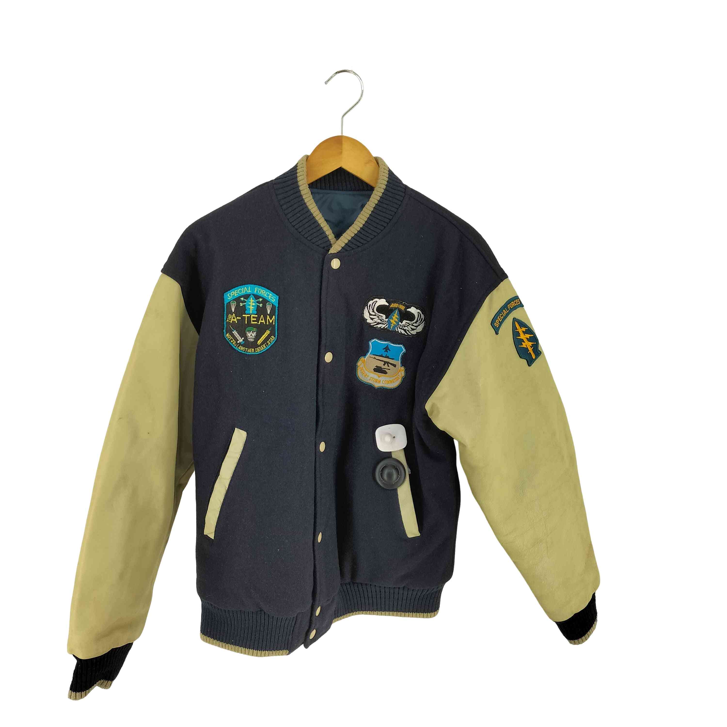 【中古】アーバン エキップメント URBAN EQUIPMENT ワッペン リバーシブル 袖レザー アワードジャケット スタジャン SPECIAL FORCE メンズ JPN：S