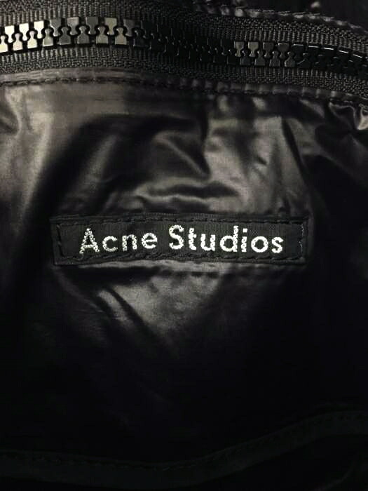 楽天市場 Acne Studios アクネストゥディオズ ショルダーバッグ メンズ 黒系 クロスボディバッグ ベルトバッグ 中古 ブランド古着バズストアbazzstore 11 Bazzstore ブランド古着バズストア