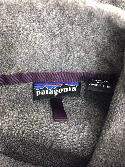 楽天市場 Patagonia パタゴニア スウェット トレーナー メンズ グレー系 紫系 Import M 日本サイズ M L 相当 ジップアップフリース 中古 ブランド古着バズストアbazzstore 1112 Bazzstore ブランド古着バズストア