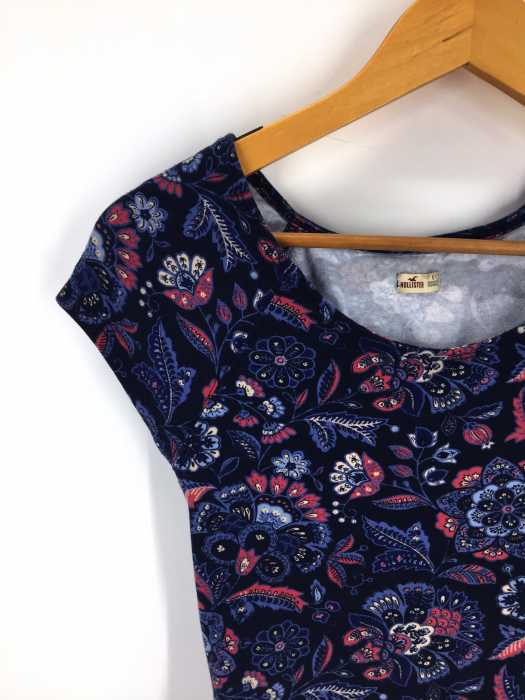 楽天市場 Hollister ホリスター ワンピース レディース 赤系 青系 Import S 花柄ワンピース 中古 ブランド古着バズストアbazzstore 04 Bazzstore ブランド古着バズストア