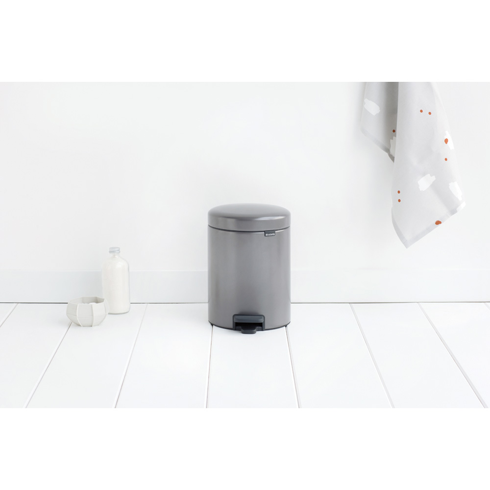 家庭用品 ブラバンシア(Brabantia) ペダル式ゴミ箱 ペダルビン ニュー