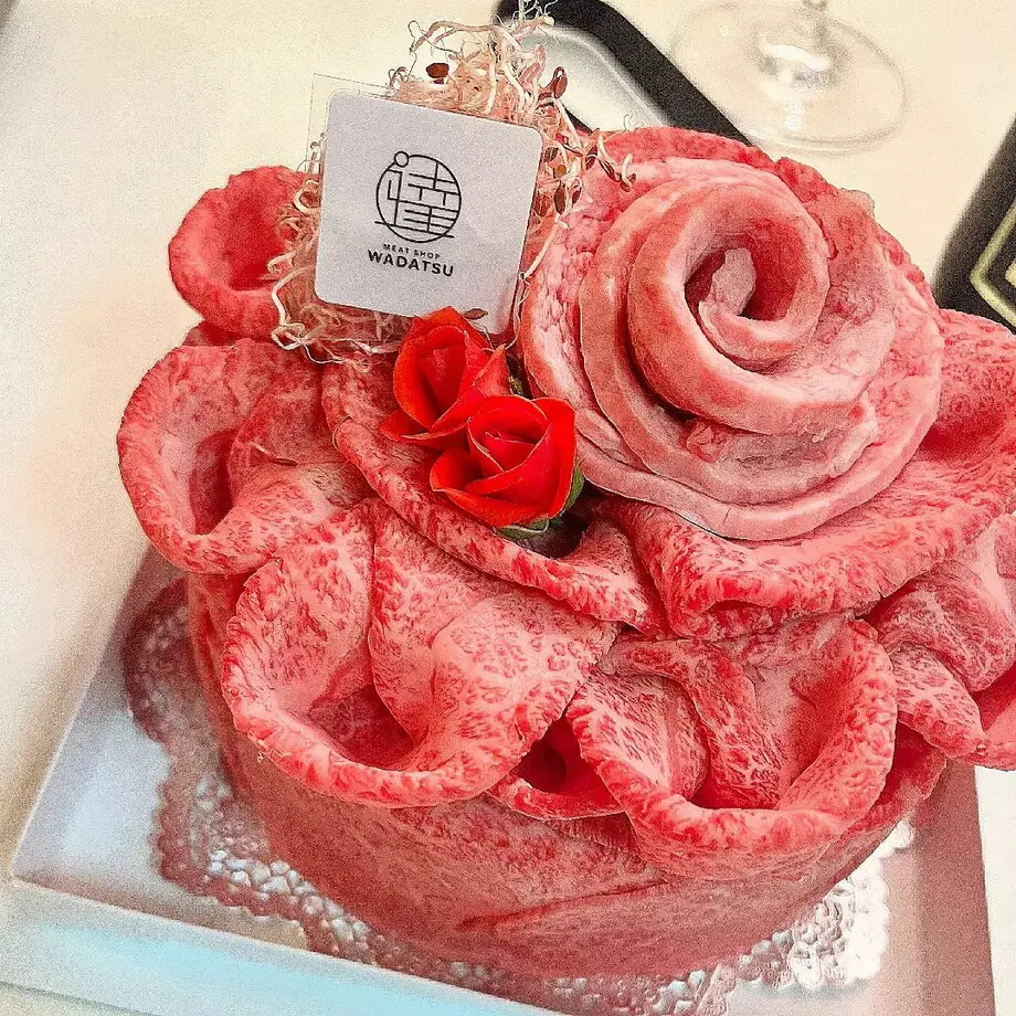 最大48 Offクーポン 敬老の日 肉ケーキ 3 5人用 750g ギフト 最高級a5ランク 5号サイズ 送料無料 焼肉 焼きすき しゃぶしゃぶ 黒毛和牛 牛肉 誕生日ケーキ 還暦祝い退職祝い 卒業 内祝い ケーキボックス 肉ケーキお取り寄せ 肉ケーキ通販 Fucoa Cl