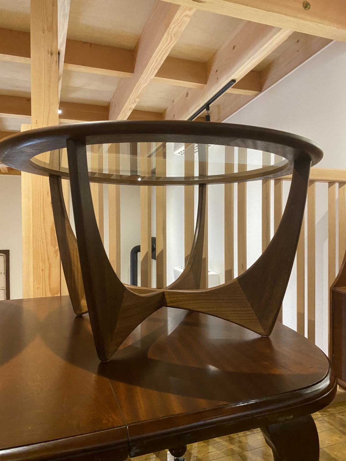 ジープラン G Plan アストロ Astro 丸い テーブル ヴィンテージ アンティーク ヨーロピアン 家具 かわいい レトロ おしゃれ 直径 5cm 天高46cm G 1952 再入荷 返品不可 Mergertraininginstitute Com