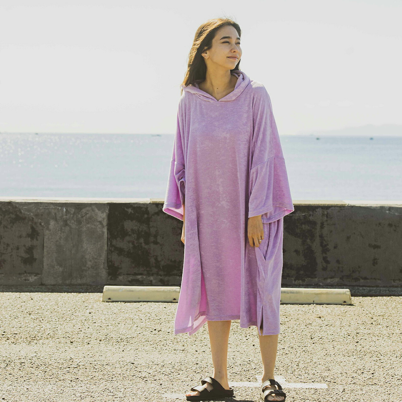 ミリタリーポンチョ ビーチドデイズ 公式 BEACHED DAYS ポンチョ パイル タオル 速乾 吸水 お着替えポンチョ サーフポンチョ タオルポンチョ メンズ レディース サーフィン サーフ スポーツタオル 海 海水浴 プール ビーチ｜BEACHED DAYS STORE 店