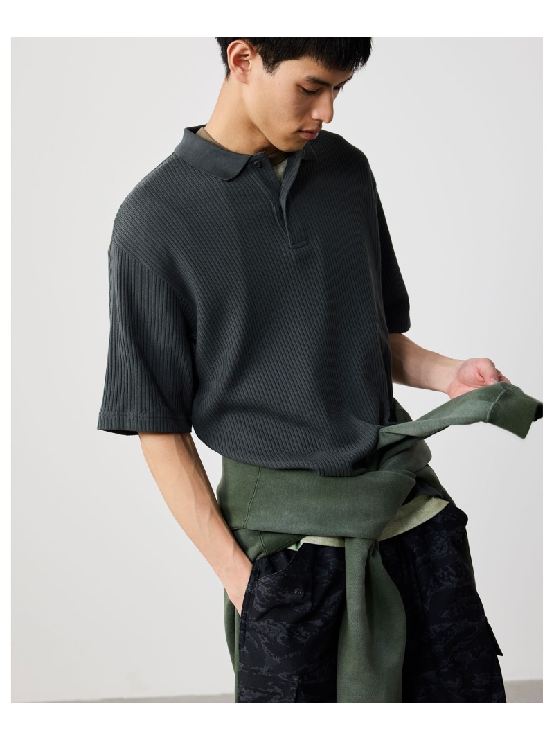 BEAMS｜Short Rib Polo Shirt｜メンズ ポロシャツ 半袖｜針ぬきリブ素材 スポーティ｜短丈 ワイドショートフィット｜伸縮性 快適な着心地｜春夏 BEAMS ビームス メン トップス ポロシャツ グレー ブラウン【送料無料】[ Fashion]｜BEAMS／ビームス
