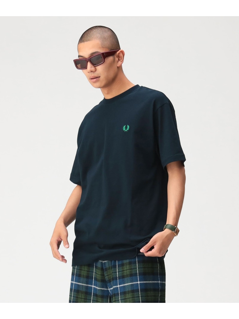 【別注】FRED PERRY / ロゴ Tシャツ BEAMS ビームス メン トップス カットソー・Tシャツ ネイビー ホワイト ブラック グレー【送料無料】[ Fashion]｜BEAMS／ビームス 7,920円