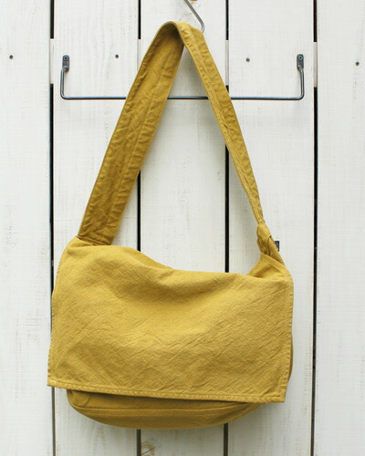 V.D.L.C Newspaper Bag L / shoulder unisex  Karashi overdye  ブイディーエルシー ニュース番組調査報告 御徒面子 L大きさ  肩肉 キャンヴァス 綿織物  からし 後染め made インチ japan 日本製 vdlc 帆布 伝達人